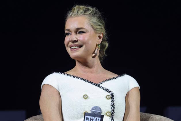 April 25, 2026, Mexico City, Ciudad de Mexico, Mexico: Rebecca Romijn attends the Star Trek: Strange New Worlds conference at pop culture festival CCXP Comic Con Experience at Centro Banamex on April 25, 2026 in Mexico City, Mexico. Mexico City Mexico  - ZUMAe321 20260425_zea_e321_176 Copyright: xYamakxPereax