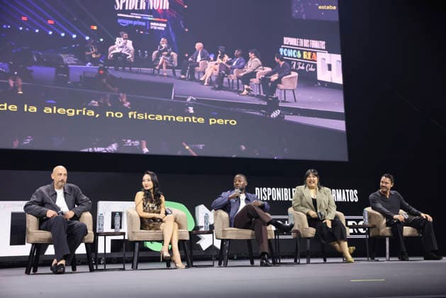 April 25, 2026, Mexico City, Ciudad de Mexico, Mexico: Oren Uziel, Li Jun Li, Lamorne Morris, Karen Rodriguez, Jack Huston attend the Spider Noir: With no power comes no responsibility conference at pop culture festival CCXP Comic Con Experience at Centro Banamex on April 25, 2026 in Mexico City, Mexico. Mexico City Mexico - ZUMAe321 20260425_zea_e321_126 Copyright: xYamakxPereax