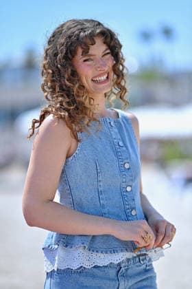 9th Cannes Series - Snake Killer Photocall. FC CANNES, FRANCE - APRIL 25 Mira Elisa Obling attends the Snake Killer Photocall at the 9th Canneseries International Festival at Plage Du Majestic on April 25, 2026 in Cannes, France. Photo by Franck Castel ABACAPRESS.COM Cannes France  Copyright: xCastelxFranck ABACAx