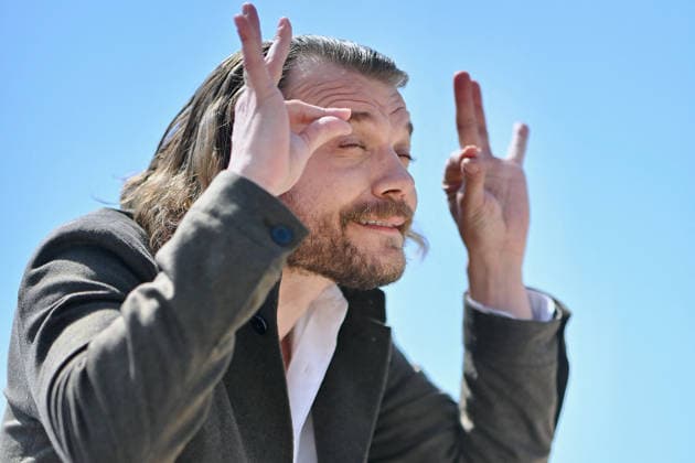 9th Cannes Series - Snake Killer Photocall. FC CANNES, FRANCE - APRIL 25 Pilou Asbæk attends the Snake Killer Photocall at the 9th Canneseries International Festival at Plage Du Majestic on April 25, 2026 in Cannes, France. Photo by Franck Castel ABACAPRESS.COM Cannes France  Copyright: xCastelxFranck ABACAx