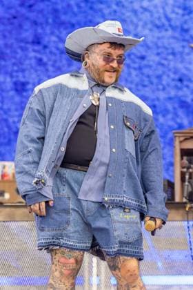 April 25, 2026, Indio, California, U.S: TEDDY SWIMS during Stagecoach Music Festival at Empire Polo Club in Indio, California Indio U.S  - ZUMAs135 20260425_zap_s135_087 Copyright: xDanielxDeSloverx