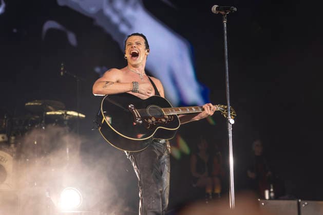 Yungblud performs at AO Arena Yungblud performs at AO Arena, Manchester, England, 25th April 2026, Credit:Mike Gray Avalon  Copyright: xMikexGrayx xAvalonx 1094364376
