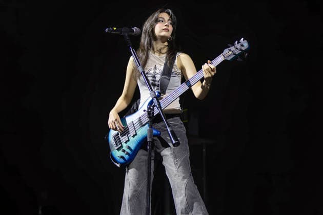 The Warning perform at AO Arena Bassist Alejandra Villarreal VÃ lez of Mexican rock band The Warning performs at AO Arena, Manchester, 25th April 2026, Credit:Mike Gray Avalon  Copyright: xMikexGrayx xAvalonx 1094365772