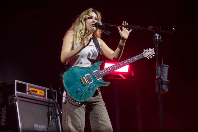 The Warning perform at AO Arena Daniela Villarreal VÃ lez of Mexican rock band The Warning performs at AO Arena, Manchester, 25th April 2026, Credit:Mike Gray Avalon  Copyright: xMikexGrayx xAvalonx 1094365791