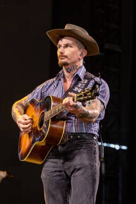 April 25, 2026, Indio, California, U.S: Musician BENJAMIN TOD during Stagecoach Music Festival at Empire Polo Club in Indio, California Indio U.S  - ZUMAs135 20260425_zap_s135_036 Copyright: xDanielxDeSloverx