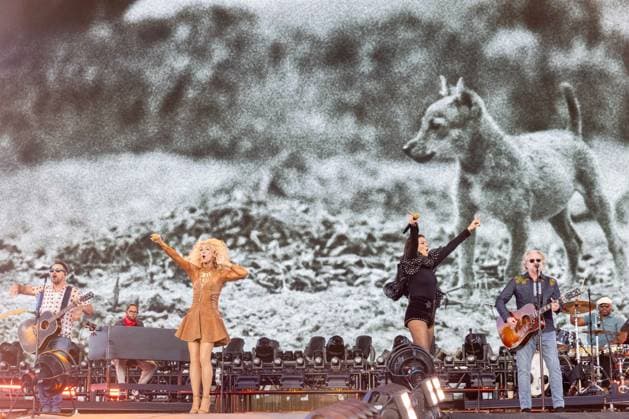 April 25, 2026, Indio, California, U.S: JIMI WESTBROOK, KIMBERLY SCHLAPMAN, KAREN FAIRCHILD and PHILIP SWEET of Little Big Town during Stagecoach Music Festival at Empire Polo Club in Indio, California Indio U.S  - ZUMAs135 20260425_zap_s135_012 Copyright: xDanielxDeSloverx