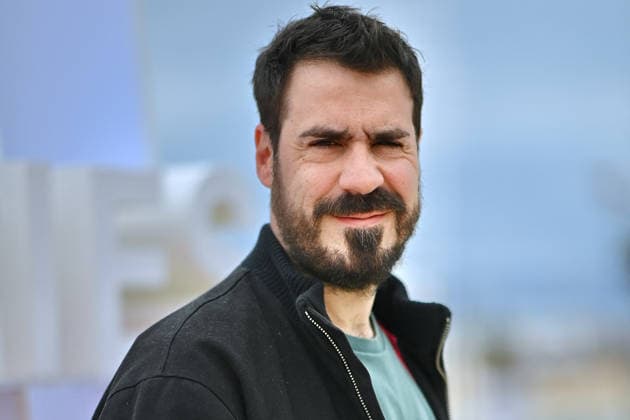 9th Cannes Series - Jury Long Photocall. FC CANNES, FRANCE - APRIL 26 Simon Astier attends the Jury Long Photocall at the 9th Canneseries International Festival at Plage Du Majestic on April 26, 2026 in Cannes, France.. Photo by Franck Castel ABACAPRESS.COM Cannes France  Copyright: xCastelxFranck ABACAx