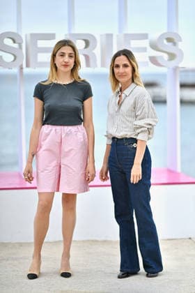 9th Cannes Series - Chamouxland Photocall. FC CANNES, FRANCE - APRIL 26 Cloe Bailly and Camille Chamoux attends the Chamouxland Photocall at the 9th Canneseries International Festival at Plage Du Majestic on April 26, 2026 in Cannes, France. Photo by Franck Castel ABACAPRESS.COM Cannes France  Copyright: xCastelxFranck ABACAx