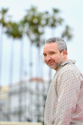 9th Cannes Series - Prisoner Photocall. FC CANNES, FRANCE - APRIL 26 Eddie Marsan attends the Prisoner Photocall at the 9th Canneseries International Festival at Plage Du Majestic on April 26, 2026 in Cannes, France. Photo by Franck Castel ABACAPRESS.COM Cannes France  Copyright: xCastelxFranck ABACAx
