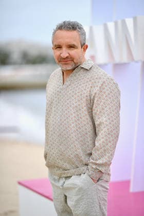9th Cannes Series - Prisoner Photocall. FC CANNES, FRANCE - APRIL 26 Eddie Marsan attends the Prisoner Photocall at the 9th Canneseries International Festival at Plage Du Majestic on April 26, 2026 in Cannes, France. Photo by Franck Castel ABACAPRESS.COM Cannes France  Copyright: xCastelxFranck ABACAx