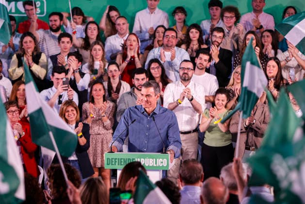 Pedro Sánchez and María Jesús Montero participate in an act of bell for the 17M Córdoba The Secretary General of the PSOE and President of the Government, Pedro Sánchez, during an act of bell for the 17M in the Colegio Mayor La Asunción On April 26, 2026 in Córdoba Andalusia, Spain The Secretary General of the PSOE and President of the Government, Pedro Sánchez, and the Deputy Secretary General of the PSOE, Secretary General of the PSOE of Andalusia and candidate for the Presidency of the Junta de Andalucía, María Jesús Montero, have participated in a ceremony for the 17M 26 APRIL 2026 Cordoba Andalucia Cordoba Andalucia Espana  Copyright: xMaderoxCuberox 7473125