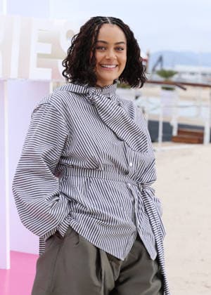 Izuka Hoyle Photocall Prisoner on the Majestic beach at the 9th edition of Canneseries in Cannes on 26 04 2026 Denis Guignebourg Bestimage Celebrities at the 9th edition of Canneseries in Cannes on 26 04 2026 Cannes France  Copyright: xDenisxGuignebourgx xBestimagexDenisxGuignebourgx xBestimagex