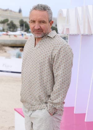 Eddie Marsan Photocall Prisoner on the Majestic beach at the 9th edition of Canneseries in Cannes on 26 04 2026 Denis Guignebourg Bestimage Celebrities at the 9th edition of Canneseries in Cannes on 26 04 2026 Cannes France  Copyright: xDenisxGuignebourgx xBestimagexDenisxGuignebourgx xBestimagex