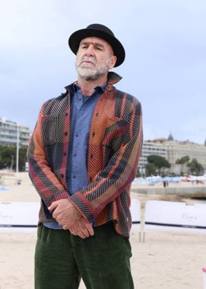 Eric Cantona Photocall Brigade Anonyme sur la plage du Majestic lors de la 9ème édition de CanneSeries à Cannes le 26 Avril 2026 Denis Guignebourg Bestimage Celebrities at the 9th edition of Canneseries in Cannes on 26 04 2026 Cannes France  Copyright: xDenisxGuignebourgx xBestimagexDenisxGuignebourgx xBestimagex