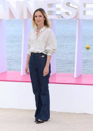 Camille Chamoux Photocall Chamouxland reconstruction on the Majestic beach at the 9th edition of Canneseries in Cannes on 26 04 2026 Denis Guignebourg Bestimage Celebrities at the 9th edition of Canneseries in Cannes on 26 04 2026 Cannes France  Copyright: xDenisxGuignebourgx xBestimagexDenisxGuignebourgx xBestimagex