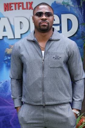 LOS ANGELES, CALIFORNIA - APRIL 26: Khalil Mack at the Premiere of Netflix s Swapped at Netflix Tudum Theater on April 26, 2026 in Los Angeles, California. Copyright: xAdMediax MediaPunchx