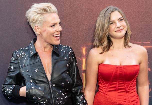 April 26, 2026, Bronx, New York, USA: Pink and Willow Sage Hart attend Lost Boys opening night on Broadway at Palace Theatre in New York, NY on April 26, 2026. Bronx USA  - ZUMAr339 20260426_znp_r339_151 Copyright: xLevxRadinx