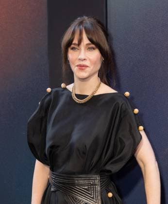 April 26, 2026, Bronx, New York, USA: Zooey Deschanel attends Lost Boys opening night on Broadway at Palace Theatre in New York, NY on April 26, 2026. Bronx USA  - ZUMAr339 20260426_znp_r339_118 Copyright: xLevxRadinx