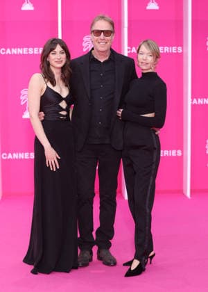 Bianca Hauda, RhysIfans and Anna Maxwell Martin on the pink carpet at the 9th edition of Canneseries in Cannes April 26th, 2026 Denis Guignebourg Bestimage Celebrities on the pink carpet at the 9th edition of Canneseries in Cannes April 26th, 2026 Cannes France  Copyright: xDenisxGuignebourgx xBestimagexDenisxGuignebourgx xBestimagex