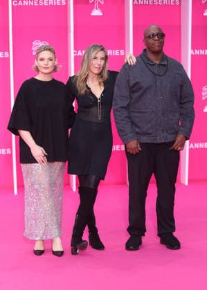 Lea Camilleri, Amy Berg and Oxmo Puccino on the pink carpet at the 9th edition of Canneseries in Cannes April 26th, 2026 Denis Guignebourg Bestimage Celebrities on the pink carpet at the 9th edition of Canneseries in Cannes April 26th, 2026 Cannes France  Copyright: xDenisxGuignebourgx xBestimagexDenisxGuignebourgx xBestimagex