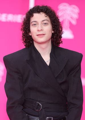 Roman Doduik on the pink carpet at the 9th edition of Canneseries in Cannes April 26th, 2026 Denis Guignebourg Bestimage Celebrities on the pink carpet at the 9th edition of Canneseries in Cannes April 26th, 2026 Cannes France  Copyright: xDenisxGuignebourgx xBestimagexDenisxGuignebourgx xBestimagex
