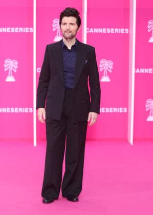 Adam Scott on the pink carpet at the 9th edition of Canneseries in Cannes April 26th, 2026 Denis Guignebourg Bestimage Celebrities on the pink carpet at the 9th edition of Canneseries in Cannes April 26th, 2026 Cannes France  Copyright: xDenisxGuignebourgx xBestimagexDenisxGuignebourgx xBestimagex
