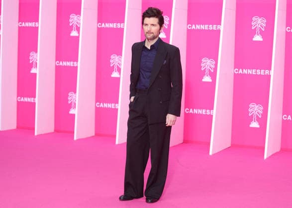Adam Scott on the pink carpet at the 9th edition of Canneseries in Cannes April 26th, 2026 Denis Guignebourg Bestimage Celebrities on the pink carpet at the 9th edition of Canneseries in Cannes April 26th, 2026 Cannes France  Copyright: xDenisxGuignebourgx xBestimagexDenisxGuignebourgx xBestimagex