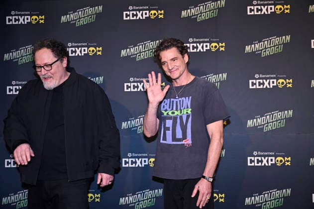 The Mandalorian and Grogu Photocall - CCXP Director Jon Favreau and actor Pedro Pascal pose for photos during The Mandalorian and Grogu photocall as part of the pop culture festival CCXP Comic Con Experience at Centro Banamex on April 26, 2026 in Mexico City, Mexico. (Photo by Carlos Tischler Eyepix Group) Copyright: xCarlosxTischler xEyepixxGroupx CT_26042026_182517