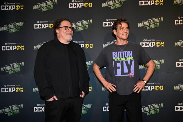 The Mandalorian and Grogu Photocall - CCXP Director Jon Favreau and actor Pedro Pascal pose for photos during The Mandalorian and Grogu photocall as part of the pop culture festival CCXP Comic Con Experience at Centro Banamex on April 26, 2026 in Mexico City, Mexico. (Photo by Carlos Tischler Eyepix Group) Copyright: xCarlosxTischler xEyepixxGroupx CT_26042026_182506