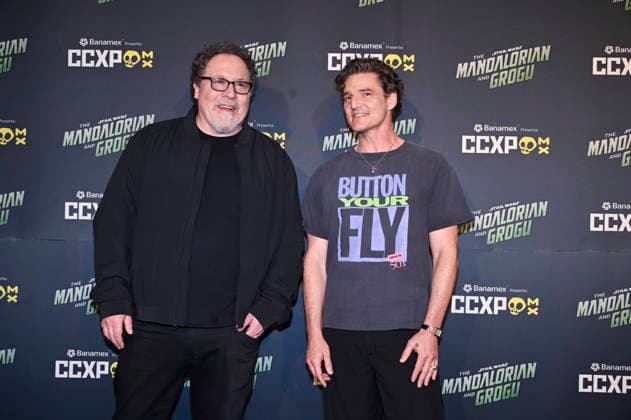 The Mandalorian and Grogu Photocall - CCXP Director Jon Favreau and actor Pedro Pascal pose for photos during The Mandalorian and Grogu photocall as part of the pop culture festival CCXP Comic Con Experience at Centro Banamex on April 26, 2026 in Mexico City, Mexico. (Photo by Carlos Tischler Eyepix Group) Copyright: xCarlosxTischler xEyepixxGroupx CT_26042026_182510