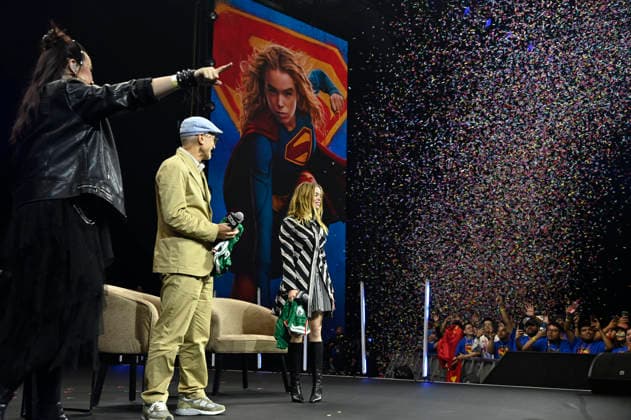 April 26, 2026, Mexico City, Ciudad de Mexico, Mexico: Actress Milly Alcock and Director Craig Gillespie greet the fans during a conference to promote Supergirl movie at the pop culture festival CCXP Comic Con Experience at Centro Banamex on April 26, 2026 in Mexico City, Mexico. Mexico City Mexico  - ZUMAe321 20260426_zea_e321_143 Copyright: xCarlosxTischlerx