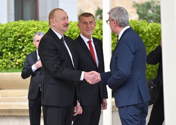 Azerbaijani President Ilham Aliyev (left) welcoming Czech Prime Minister Andrej Babis (middle) and Czech Industry and Trade Minister Karel Havlicek (right) at the residence of the President of Azerbaijan, in Qabala, Azerbaijan, on April 27, 2026. (CTKxPhoto StepankaxBatkova) CTKPhotoP2026042701850  CTKPhotoP2026042701850