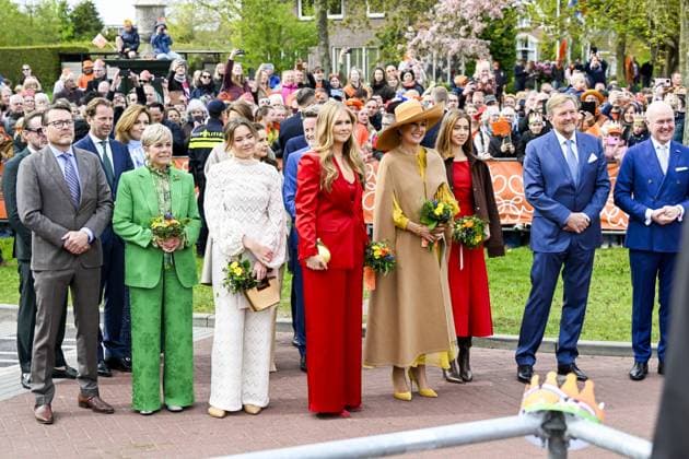 Dokkum, The Netherlands, 2026-04-27 11:09:21 DOKKUM, 27-04-2026 , Dokkum City Centre King Willem-Alexander, Queen Maxima with their daughters Princess Amalia, Princess Alexia and Princess Ariane during King s Day 2026 in Dokkum Photo: NLBeeld Patrick van Emst Credit: NL Beeld Patrick van Emst  Copyright: xx x