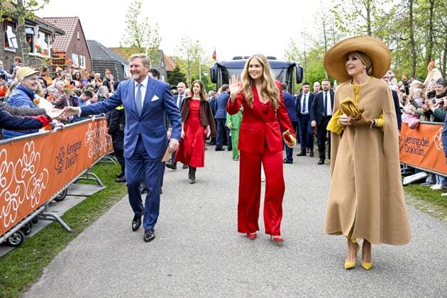 Dokkum, The Netherlands, 2026-04-27 11:06:26 DOKKUM, 27-04-2026 , Dokkum City Centre King Willem-Alexander, Queen Maxima and Princess Amalia during King s Day 2026 in Dokkum Photo: NLBeeld POOL Mischa Schoemaker Credit: NL Beeld Patrick van Emst  Copyright: xx x