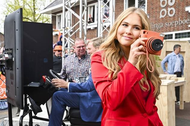 Dokkum, The Netherlands, 2026-04-27 11:37:05 DOKKUM, 27-04-2026 , Dokkum City Centre Princess Amalia during King s Day 2026 in Dokkum Photo: NLBeeld Patrick van Emst Credit: NL Beeld Patrick van Emst  Copyright: xx x