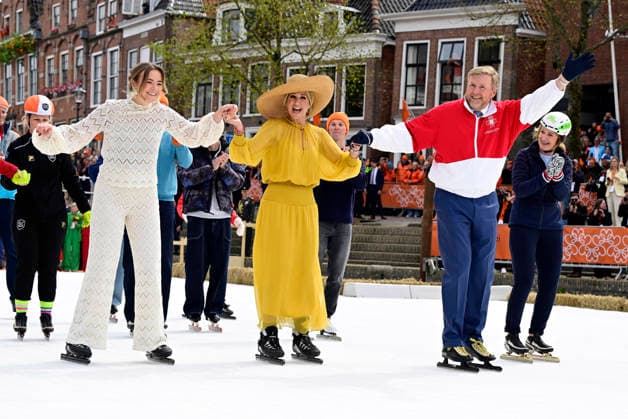 27-04-2026 Koningsdag King Willem-Alexander and Queen Maxima and Princess Ariane ice skating during Kingsday in Dokkum, Friesland Â  Copyright: xPPEx
