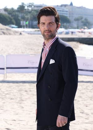 Adam Scott at a photocall on the Majestic beach during the 9th edition of the Canneseries festival in Cannes, April 27, 2026 Denis Guignebourg Bestimage Adam Scott at a photocall on the Majestic beach during the 9th edition of the Canneseries festival in Cannes, April 27, 2026 Cannes France  Copyright: xDenisxGuignebourgx xBestimagexDenisxGuignebourgx xBestimagex