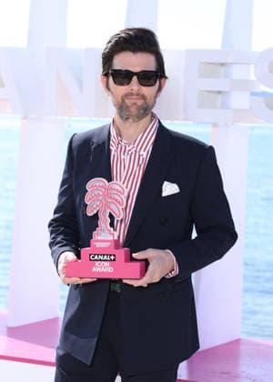 Adam Scott at a photocall on the Majestic beach during the 9th edition of the Canneseries festival in Cannes, April 27, 2026 Denis Guignebourg Bestimage Adam Scott at a photocall on the Majestic beach during the 9th edition of the Canneseries festival in Cannes, April 27, 2026 Cannes France  Copyright: xDenisxGuignebourgx xBestimagexDenisxGuignebourgx xBestimagex