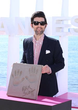 Adam Scott at a photocall on the Majestic beach during the 9th edition of the Canneseries festival in Cannes, April 27, 2026 Denis Guignebourg Bestimage Adam Scott at a photocall on the Majestic beach during the 9th edition of the Canneseries festival in Cannes, April 27, 2026 Cannes France  Copyright: xDenisxGuignebourgx xBestimagexDenisxGuignebourgx xBestimagex