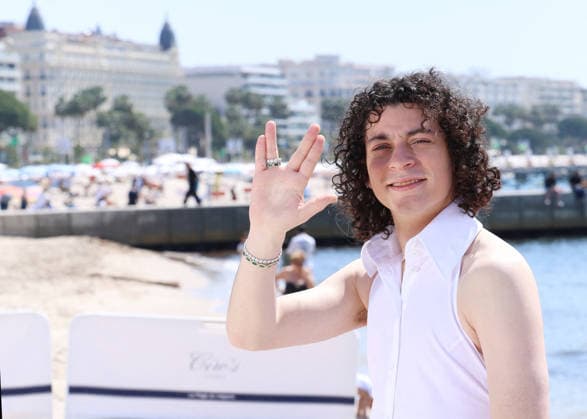 Roman Doduik Photocall Jury competition series courtes sur la plage du Majestic lors de la 9ème édition de CanneSeries à Cannes le 27 Avril 2026 Denis Guignebourg Bestimage Celebrities at the 9th edition of Canneseries in Cannes on 27 04 2026 au photocall du jury Compétition Séries Courtes sur la plage du Majestic lors de la 9ème édition du festival CanneSeries à Cannes, le 27 avril 2026 Denis Guignebourg Bestimage Photocall of the Short Series Competition jury on the Majestic beach during the 9th edition of the Canneseries festival in Cannes, on April 26th, 2026 Cannes France  Copyright: xDenisxGuignebourgx xBestimagexDenisxGuignebourgx xBestimagex
