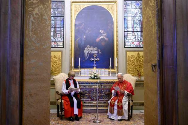 ITALY - REL - POPE LEO XIV RECEIVES HIS GRACE SARAH MULLALLY, ARCHBISHOP OF CANTERBURY IN A PRIVATE AUDIENCE Italy, Rome, Vatican April 27, 2026: Pope Leo XIV receives His Grace Sarah Mullally, Archbishop of Canterbury, in a private audience EDITORIAL USE ONLY - NO BOOKS Copyright: xVATICANxMEDIAx xCatholicxPressxPhotox