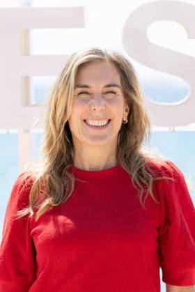 The 9th Canneseries International Festival - Jury Doc Photocall Amy Berg attend JURY DOC Photocall at the 9th Canneseries International Festival at Plage Du Majestic on April 27, 2026 in Cannes, France. Photo by ShootPix ABACAPRESS.COM Cannes France  Copyright: xShootpix ABACAx