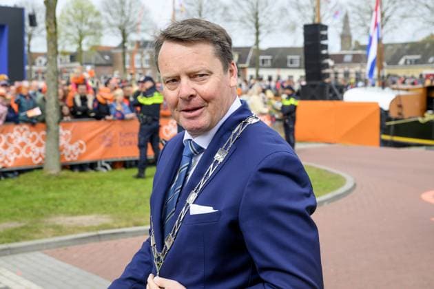 Dokkum, The Netherlands, 2026-04-27 10:51:59 DOKKUM, 27-04-2026 , Dokkum City Centre Johannes Kramer is mayor of Noardeast-FryslÃ¢n during King s Day 2026 in Dokkum Photo: NLBeeld Patrick van Emst Credit: NL Beeld Patrick van Emst  Copyright: xx x