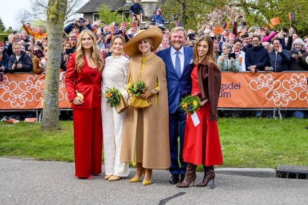 Dokkum, The Netherlands, 2026-04-27 11:08:14 DOKKUM, 27-04-2026 , Dokkum City Centre King Willem-Alexander, Queen Maxima with their daughters Princess Amalia, Princess Alexia and Princess Ariane during King s Day 2026 in Dokkum Photo: NLBeeld Patrick van Emst Credit: NL Beeld Patrick van Emst  Copyright: xx x