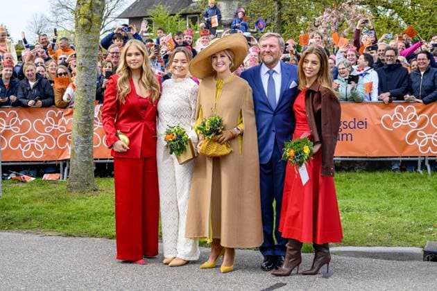 Dokkum, The Netherlands, 2026-04-27 11:08:15 DOKKUM, 27-04-2026 , Dokkum City Centre King Willem-Alexander, Queen Maxima with their daughters Princess Amalia, Princess Alexia and Princess Ariane during King s Day 2026 in Dokkum Photo: NLBeeld Patrick van Emst Credit: NL Beeld Patrick van Emst  Copyright: xx x