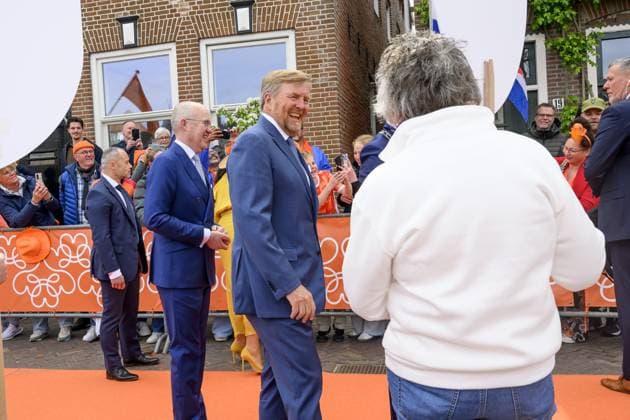 Dokkum, The Netherlands, 2026-04-27 12:47:24 DOKKUM, 27-04-2026 , Dokkum City Centre King Willem-Alexander during King s Day 2026 in Dokkum Photo:NLBEELD Patrick van Emst Credit: NL Beeld Patrick van Emst  Copyright: xx x