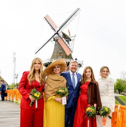 Dokkum, The Netherlands, 2026-04-27 13:09:24 DOKKUM, 27-04-2026 , Dokkum City Centre King Willem-Alexander, Queen Maxima with their daughters Princess Amalia, Princess Alexia and Princess Ariane during King s Day 2026 in Dokkum Photo: NLBeeld POOL Micha Schoemaker Credit: NL Beeld Patrick van Emst  Copyright: xx x