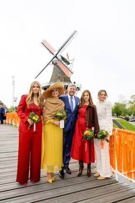 Dokkum, The Netherlands, 2026-04-27 13:09:24 DOKKUM, 27-04-2026 , Dokkum City Centre King Willem-Alexander, Queen Maxima with their daughters Princess Amalia, Princess Alexia and Princess Ariane during King s Day 2026 in Dokkum Photo: NLBeeld POOL Micha Schoemaker Credit: NL Beeld Patrick van Emst  Copyright: xx x