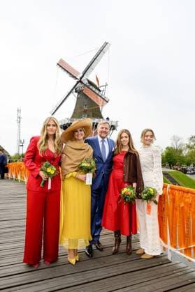 Dokkum, The Netherlands, 2026-04-27 13:09:24 DOKKUM, 27-04-2026 , Dokkum City Centre King Willem-Alexander, Queen Maxima with their daughters Princess Amalia, Princess Alexia and Princess Ariane during King s Day 2026 in Dokkum Photo: NLBeeld POOL Micha Schoemaker Credit: NL Beeld Patrick van Emst  Copyright: xx x