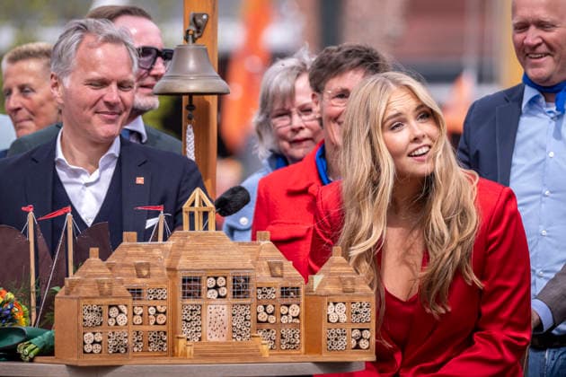 Prinses Amalia tijdens de quiz in Dokkum DOKKUM - Koningsdag wordt in Dokkum in Friesland gevierd door de Koninklijke familie. Credit : Frank van Beek CC Dokkum Nederland  Copyright: xx FrankxvanxBeekx xCCx